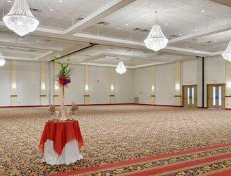 Ramada Convention Center Eau Claire Hotel Eksteriør billede